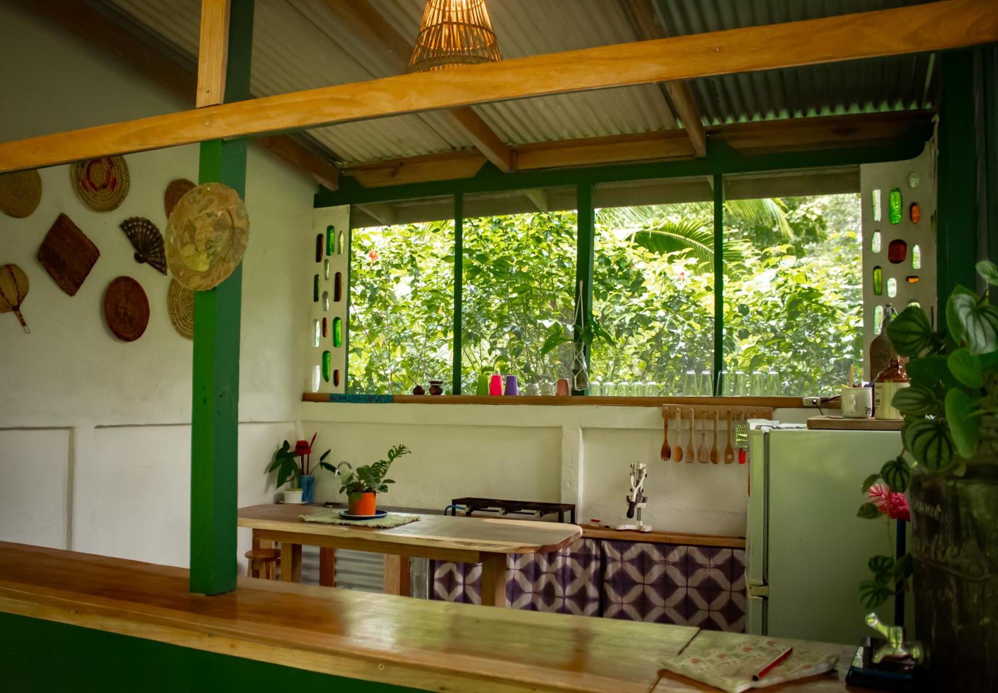 Smile Jungle Hostel Puerto Viejo de Talamanca Kültér fotó